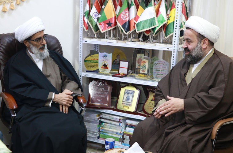 الدكتور صالح الوائلي رئيس المؤسسة يلتقي مسؤول شعبة المعاهد الدينية في العتبة الحسينية المقدسة